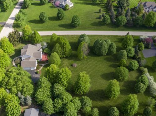 2120 Timberline Trl, Bull Valley IL 60098-8782 exterior