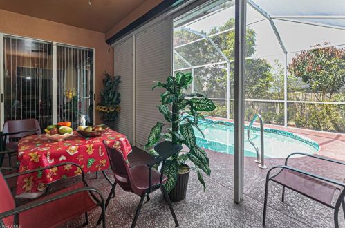 1701 42 St, Naples FL 34116-5928 exterior