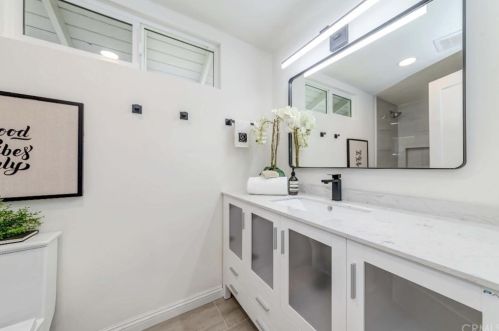 2017 Las Lanas Ln, Fullerton CA  92833-1706 exterior