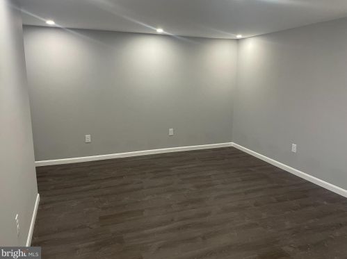 7512 Gilbert St, Philadelphia PA  19150-2604 exterior