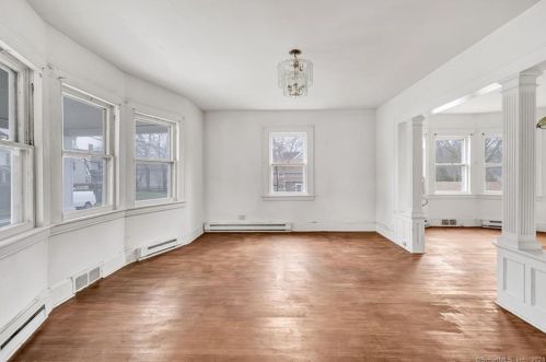 251 Flax Hl Rd, Norwalk CT 06854-2505 exterior