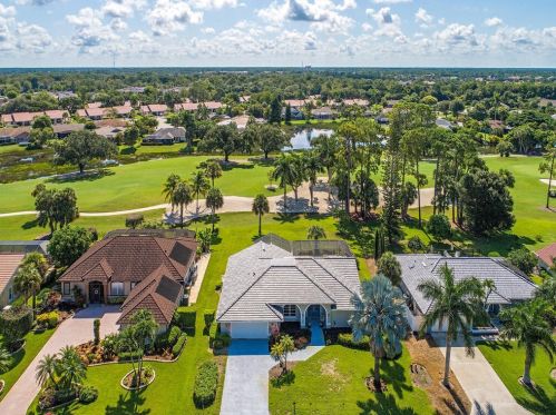 183 Muirfield Cir, Naples, FL 34113-8927