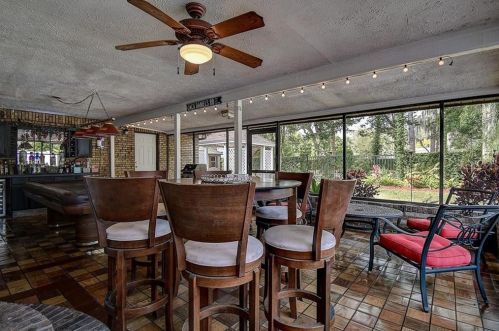 2115 Fore Dr, Tampa FL 33612-5006 exterior