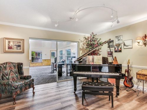 12607 51 St, Tampa FL 33619-1418 exterior