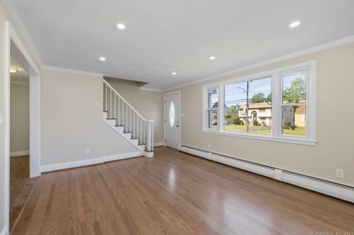 112 East St, New Britain CT  06051-3645 exterior