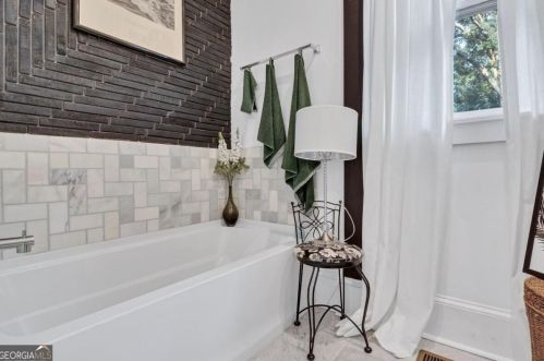 548 Holderness St, Atlanta GA 30310-1750 exterior