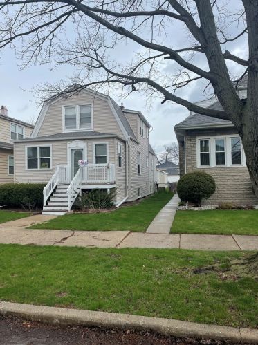 5320 Winnemac Ave, Chicago IL  60630-2220 exterior