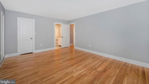 10402 Great Arbor Dr, Rockville MD  20854-4215 exterior