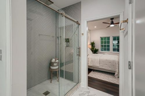 1415 Almont Dr, Atlanta GA 30310-3756 exterior