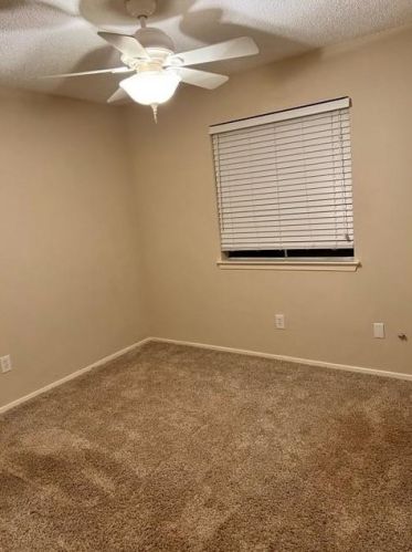 6918 Dallas Dr, Austin TX  78729-7826 exterior