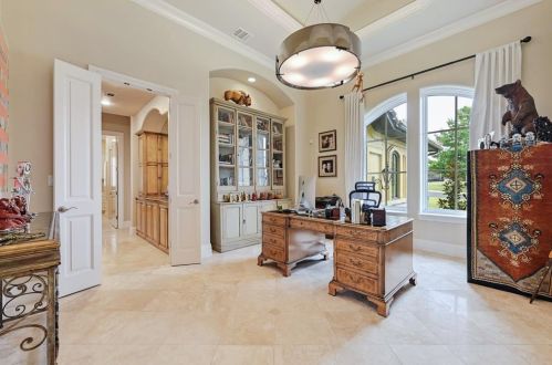 2004 Canonero Dr, Austin TX 78746-2125 exterior