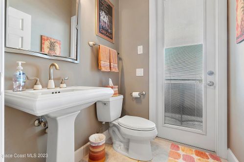 2275 Tropical Trl, Merritt Island FL 32952-4103 exterior