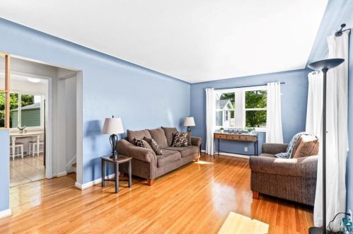 4627 Crosley Ave, Duluth MN 55804-1215 exterior