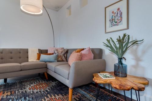 2608 10 St, Phoenix AZ 85085-7781 exterior