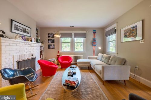 3032 Stephenson Pl, Washington DC  20015-1528 exterior