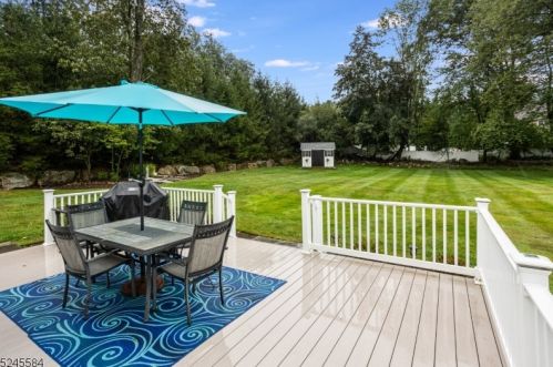 86 Woodbine Ave, Mount Olive NJ 07828-3152 exterior