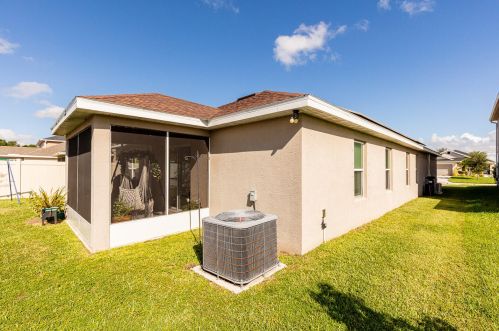 5690 Pine Trail Cir, Fort Pierce FL exterior