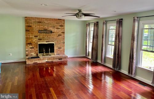 13301 Rippling Brook Dr, Silver Spring, MD 20906-5315