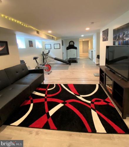 404 47th St, Washington DC  20019-4643 exterior