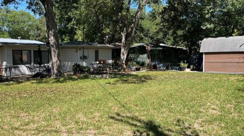 6105 Cary Dr, Austin TX 78757-3113 exterior