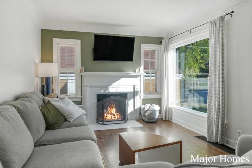 1407 Philadelphia Ave, Grand Rapids MI 49507-2234 exterior