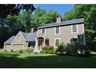 13 Risingwood Dr, Concord, NH 03304-5309