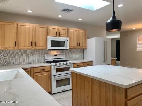 2414 38th St, Phoenix AZ  85008-2222 exterior