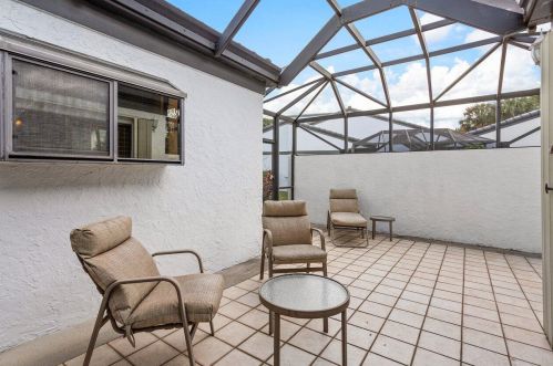 53 Hampshire Ln, Boynton Beach FL 33436-7414 exterior