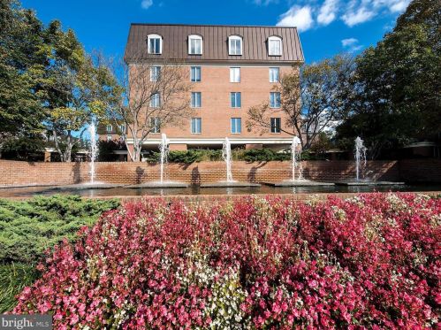 8101 Connecticut Ave, Bethesda MD 20815-2810 exterior