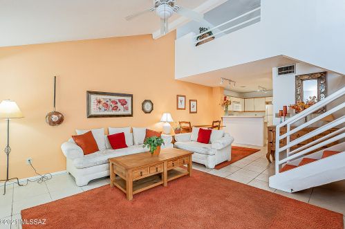 7604 Callisto Cir, Tucson, AZ 85715-6910