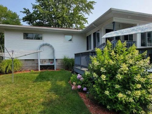 1849 Lawnel Ave, Meskegon MI 49441-3743 exterior