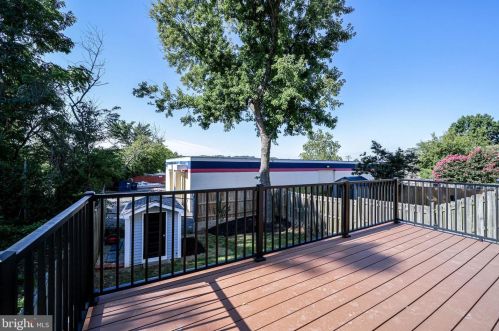 3930 Vermont Ave, Alexandria VA  22304-6325 exterior