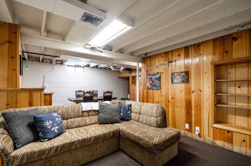 413 67th St, Milwaukee WI  53214-1743 exterior