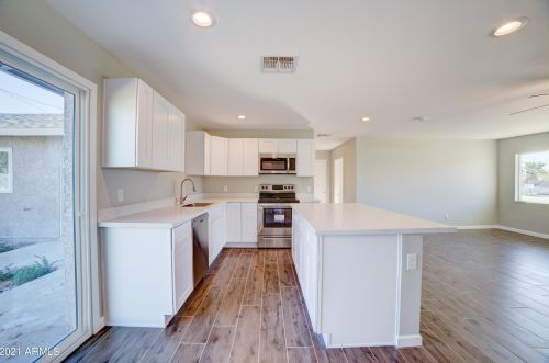 1942 Campo Bello Dr, Phoenix AZ 85032-2051 exterior