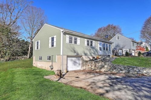 83 Madeleine Ave, Woonsocket, RI 02895-3911