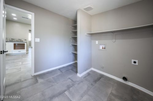 11100 Glenn St, Tucson AZ  85749-8845 exterior