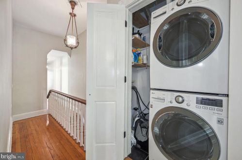 932 O St, Washington DC  20001-4265 exterior