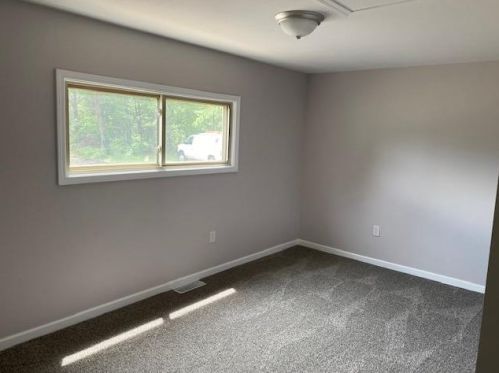 9922 Westnedge Ave, Kalamazoo MI  49002-6857 exterior