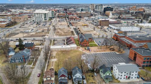 224 Old Orchard Pl, Kalamazoo MI  49007-3717 exterior