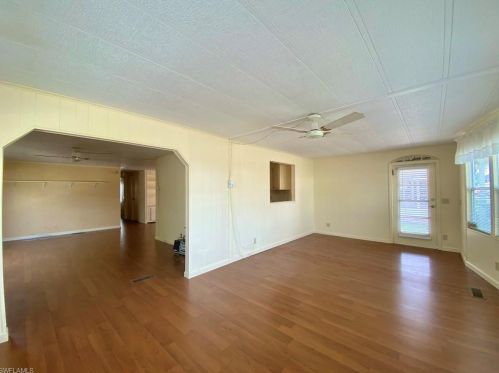 448 Cpe Florida Way, Naples FL exterior