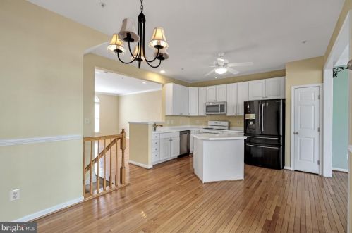 5001 Murtha St, Alexandria VA  22304-8603 exterior