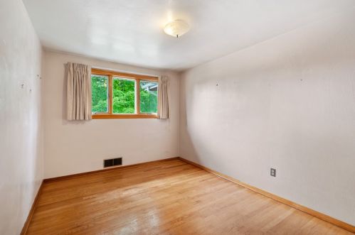 77 Observatory St, Manor PA 15665-9748 exterior