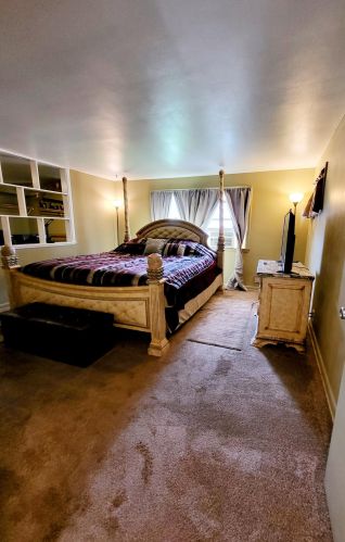 7476 Beckett Ave, Milwaukee WI 53218-5317 exterior