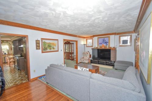 2098 Hazeldell St, Pittsburgh PA  15210-4306 exterior