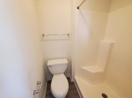 134 Nottingham Dr, Pittsburgh PA 15235-5120 exterior