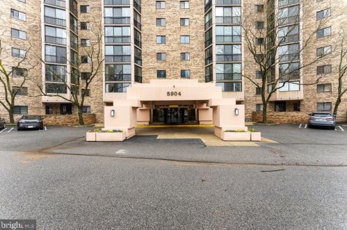 5904 Mount Eagle Dr, Alexandria VA 22303-2534 exterior