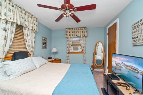 2418 16 Ave, Broadview IL 60155-4015 exterior