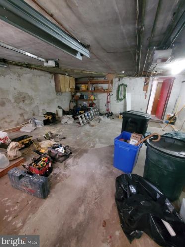 6910 Ardleigh St, Philadelphia PA  19119-1314 exterior