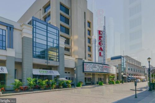 118 Monroe St, Rockville MD  20850-2502 exterior