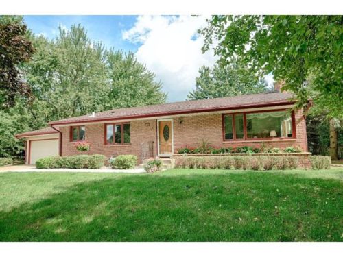 1004 Crestview Dr, Saint Paul MN  55119-5935 exterior